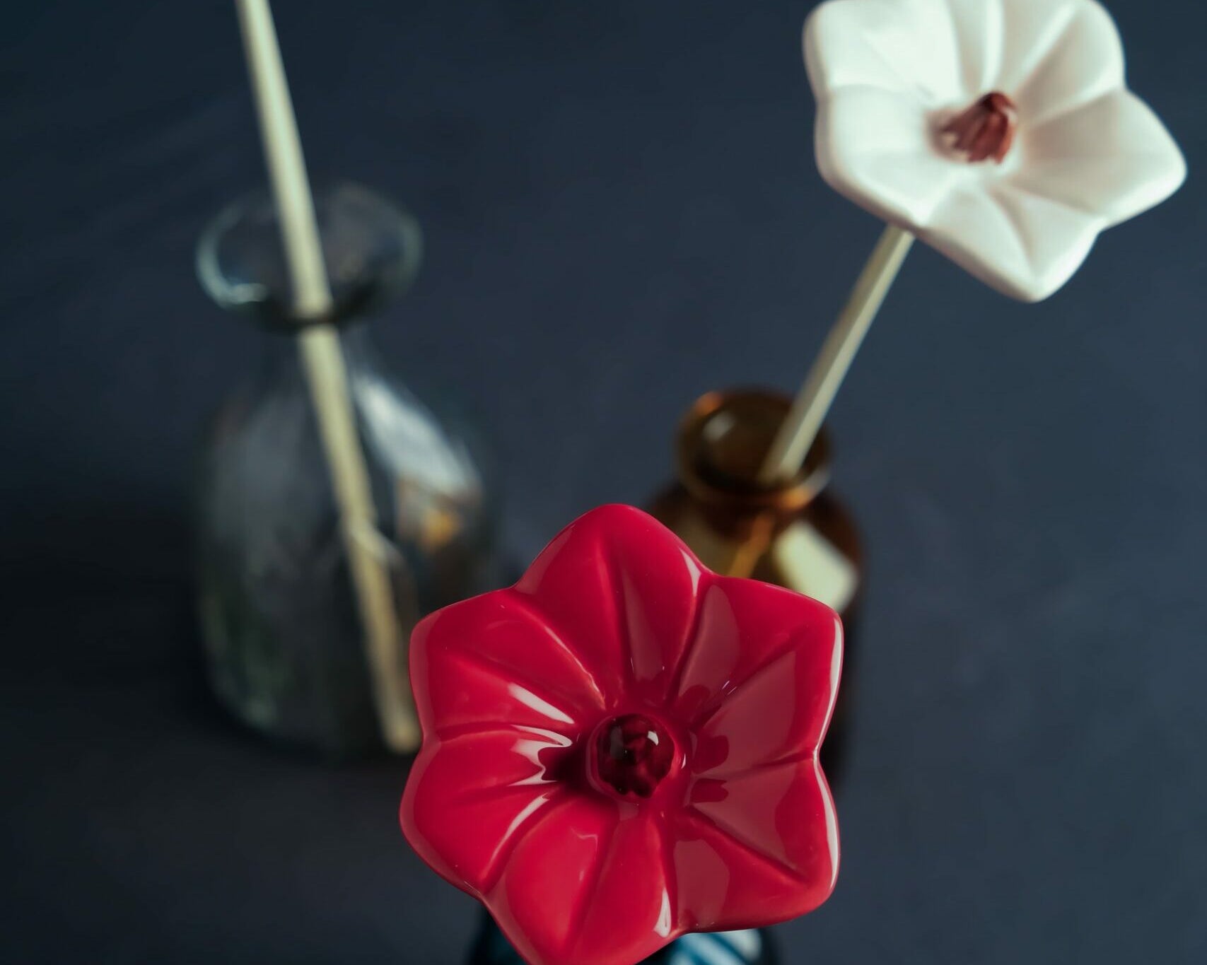 SUZANNE - Fleur en céramique