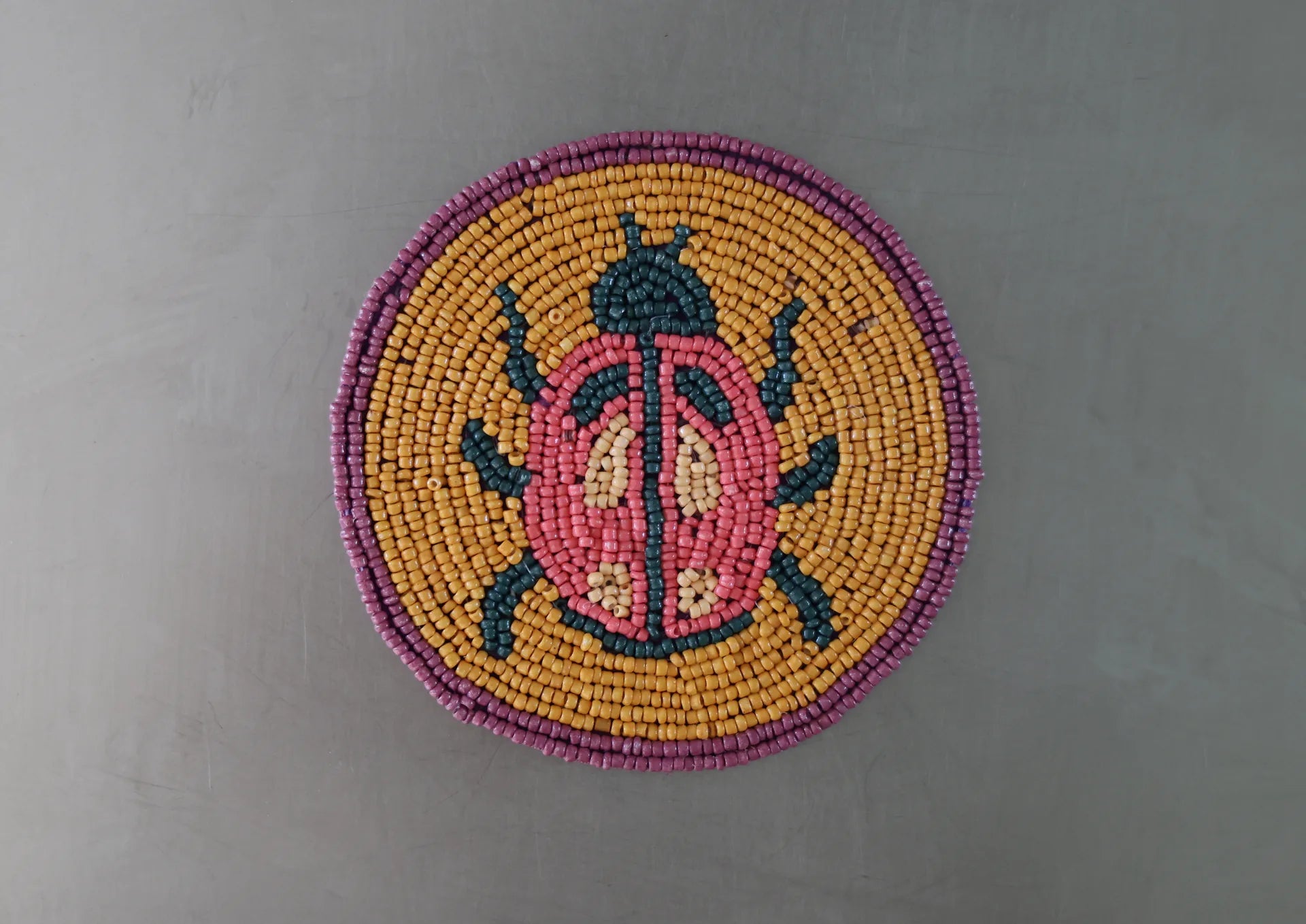 Sous-verres perlés