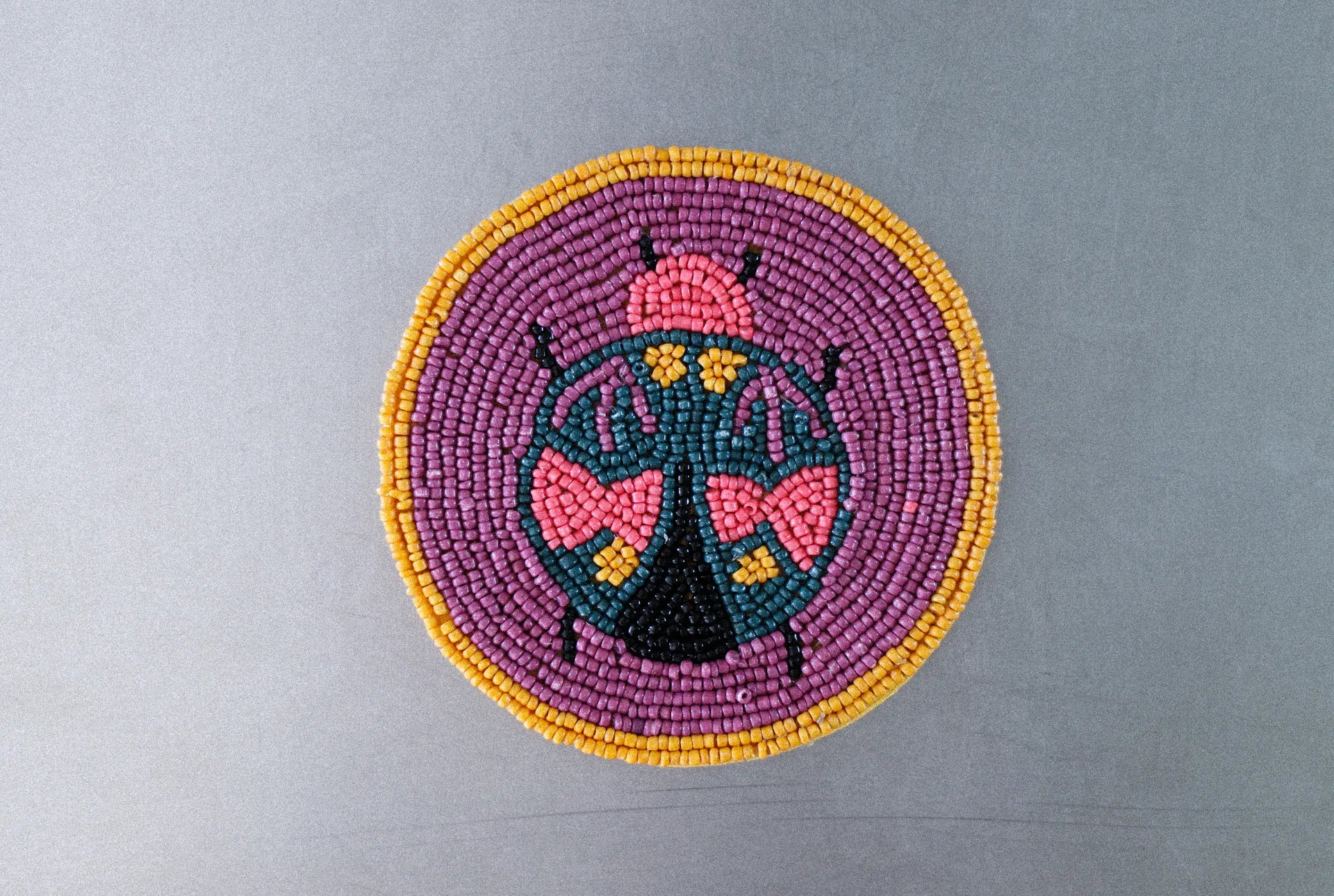 Sous-verres perlés